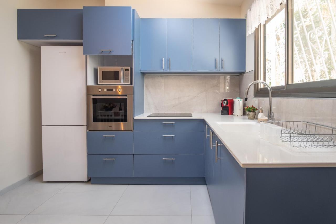Port City Haifa - Luxury Apartments 50 Mtrs From The Beach Exterior photo
